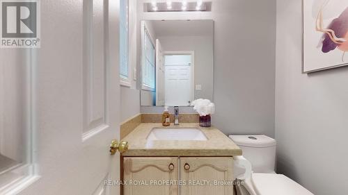 7 Sun Valley Drive, Richmond Hill, ON - Indoor Photo Showing Bathroom