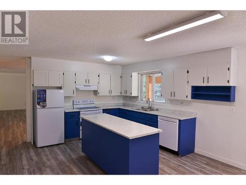 13630 Chief Lake Road, Prince George, BC - Indoor Photo Showing Kitchen