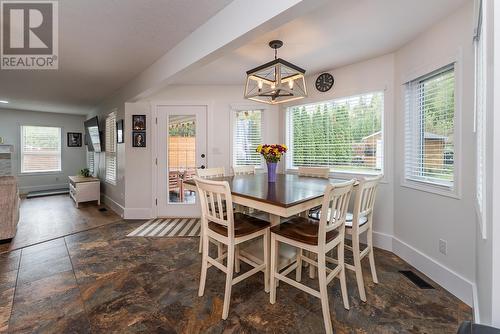 8219 St Patrick Avenue, Prince George, BC - Indoor Photo Showing Dining Room