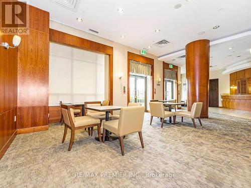 113 - 55 Strathaven Drive, Mississauga (Hurontario), ON - Indoor Photo Showing Dining Room