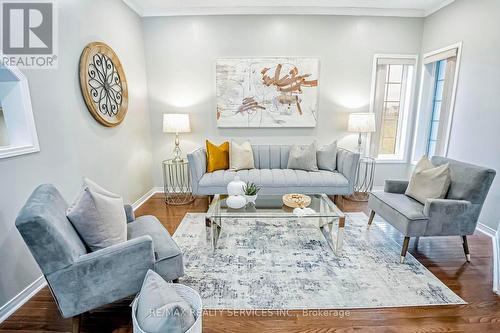 15 Roundstone Drive, Brampton (Credit Valley), ON - Indoor Photo Showing Living Room