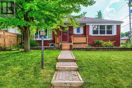 2305 Wagner Crescent, Burlington (Brant), ON - Outdoor