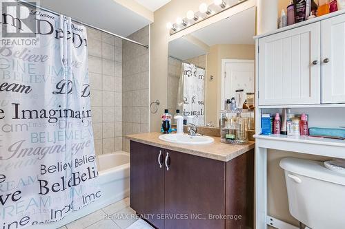 36 Myers Lane, Hamilton, ON - Indoor Photo Showing Bathroom