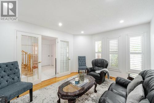 52 Blackwell Place, Brampton (Fletcher'S Creek South), ON - Indoor Photo Showing Living Room