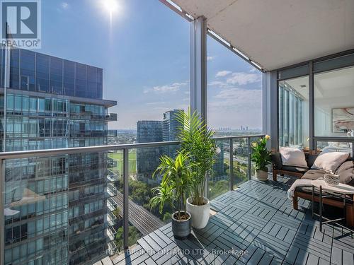 3002 - 90 Park Lawn Road, Toronto (Mimico), ON - Outdoor With Balcony With Exterior