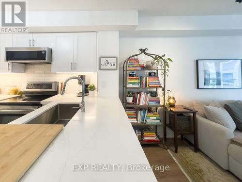 501 - 2111 Lakeshore Boulevard W, Toronto (Mimico), ON - Indoor Photo Showing Kitchen With Double Sink With Upgraded Kitchen