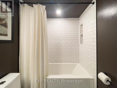 501 - 2111 Lakeshore Boulevard W, Toronto (Mimico), ON - Indoor Photo Showing Bathroom