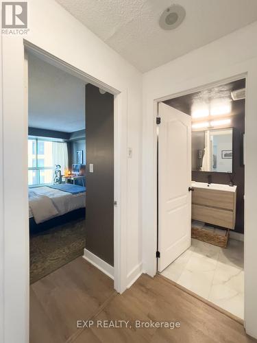 501 - 2111 Lakeshore Boulevard W, Toronto (Mimico), ON - Indoor Photo Showing Bedroom