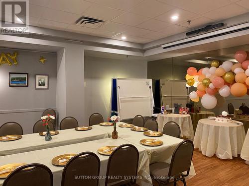 1402 - 100 Millside Drive S, Milton (Old Milton), ON - Indoor Photo Showing Dining Room