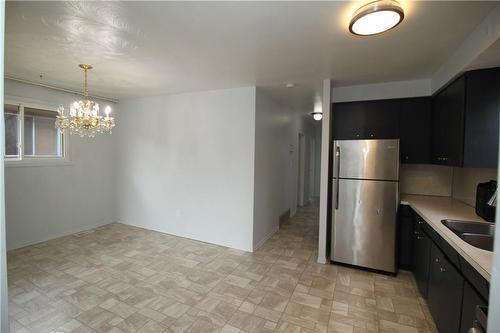 19 Delena Avenue N, Hamilton, ON - Indoor Photo Showing Kitchen