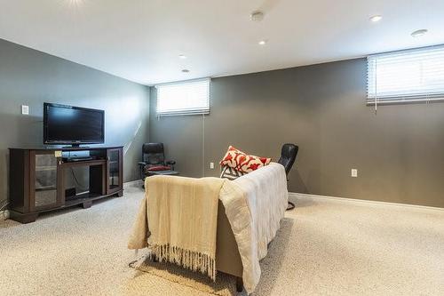 12 Ridge Point Drive, St. Catharines, ON - Indoor