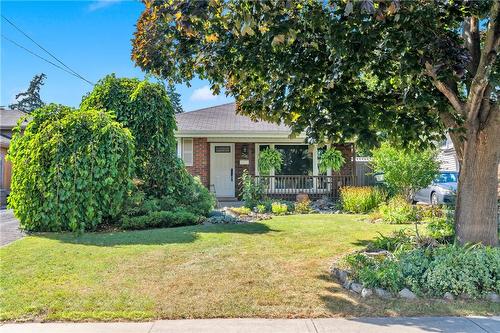 206 Kings Forest Drive, Hamilton, ON - Outdoor