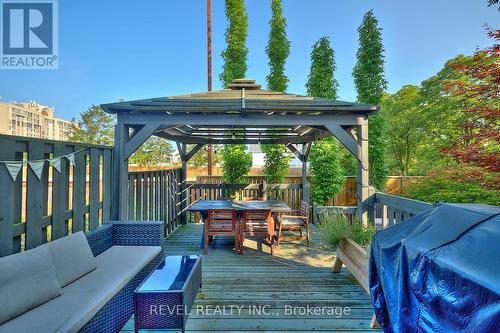 47 Flynn Court, St. Catharines, ON - Outdoor With Deck Patio Veranda