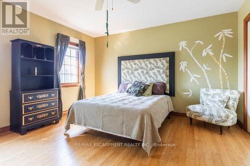 12 Ridge Point Drive, St. Catharines, ON - Indoor Photo Showing Bedroom