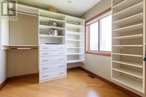 12 Ridge Point Drive, St. Catharines, ON - Indoor With Storage