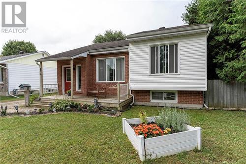 625 Anne Street, Petawawa, ON - Outdoor With Deck Patio Veranda