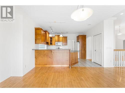 2567 Rhinestone Road, West Kelowna, BC - Indoor Photo Showing Kitchen