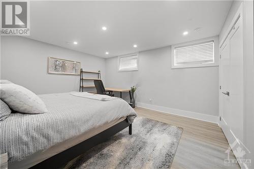 838 Rockson Crescent, Ottawa, ON - Indoor Photo Showing Bedroom