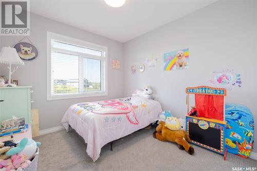 284 Cowan Crescent, Martensville, SK - Indoor Photo Showing Bedroom