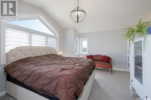 284 Cowan Crescent, Martensville, SK - Indoor Photo Showing Bedroom