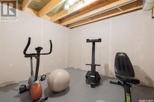 284 Cowan Crescent, Martensville, SK - Indoor Photo Showing Gym Room