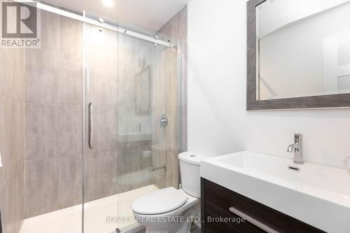 108 Seaton Street, Toronto, ON - Indoor Photo Showing Bathroom