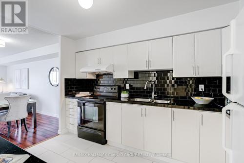 #307 - 1665 Victoria Park Avenue, Toronto (Wexford-Maryvale), ON - Indoor Photo Showing Kitchen With Double Sink