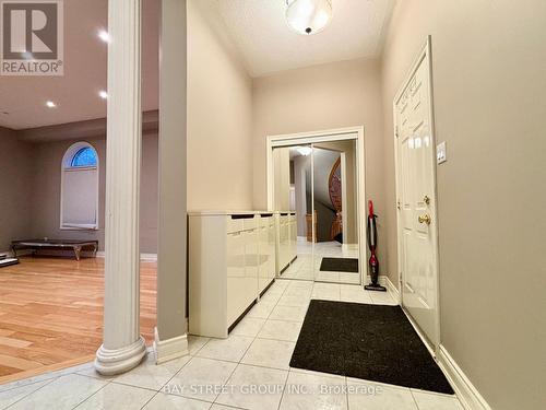 69 Princeton Avenue, Richmond Hill, ON - Indoor Photo Showing Other Room