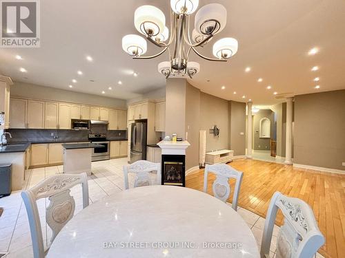 69 Princeton Avenue, Richmond Hill, ON - Indoor Photo Showing Dining Room