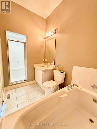 69 Princeton Avenue, Richmond Hill, ON - Indoor Photo Showing Bathroom