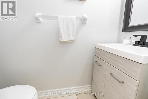 13313 Bathurst Street, Richmond Hill (Oak Ridges), ON - Indoor Photo Showing Bathroom