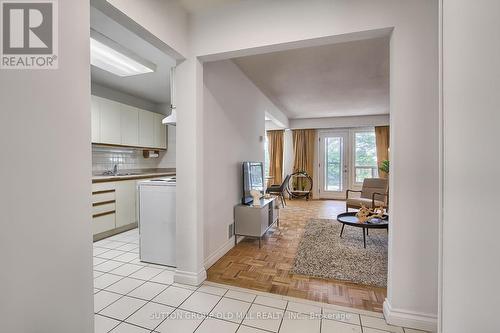 45 - 11 Plaisance Road, Richmond Hill, ON - Indoor Photo Showing Kitchen