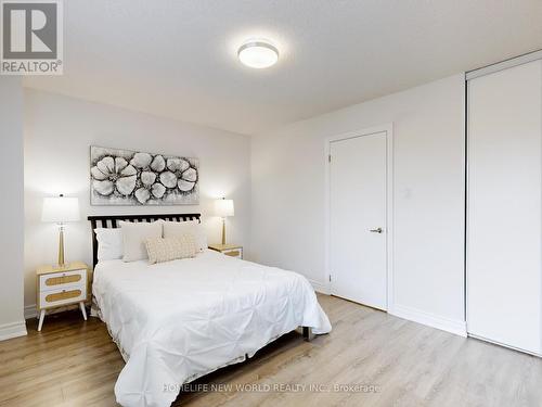 95 Cottonwood Court, Markham, ON - Indoor Photo Showing Bedroom