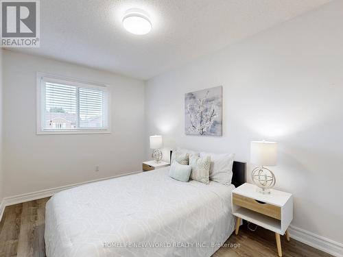 95 Cottonwood Court, Markham (Bayview Fairway-Bayview Country Club Estates), ON - Indoor Photo Showing Bedroom