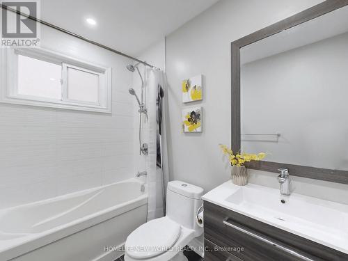 95 Cottonwood Court, Markham, ON - Indoor Photo Showing Bathroom