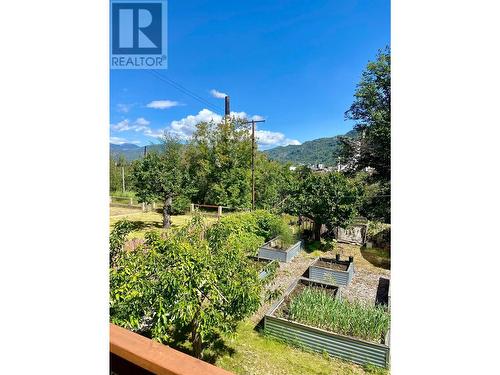 949 Milligan  Avenue, Trail, BC - Outdoor