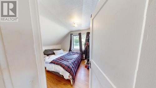 949 Milligan  Avenue, Trail, BC - Indoor Photo Showing Bedroom