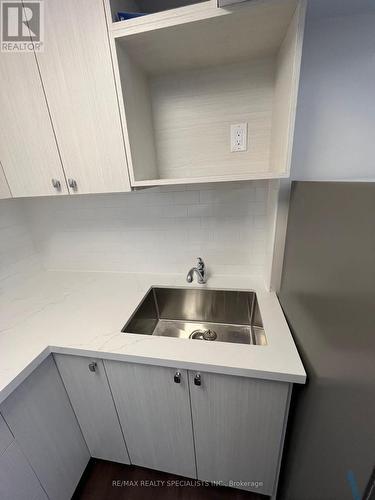 Bsmt - 5494 Tenth Line, Mississauga, ON - Indoor Photo Showing Kitchen With Double Sink