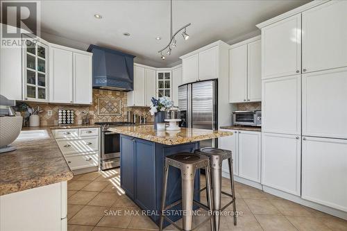 15 Balmy Way, Brampton, ON - Indoor Photo Showing Kitchen With Stainless Steel Kitchen With Upgraded Kitchen