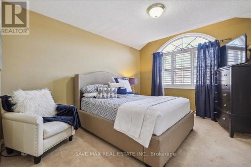 15 Balmy Way, Brampton, ON - Indoor Photo Showing Bedroom