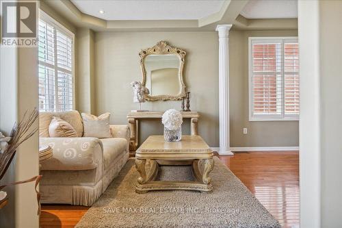 15 Balmy Way, Brampton (Vales Of Castlemore), ON - Indoor Photo Showing Living Room