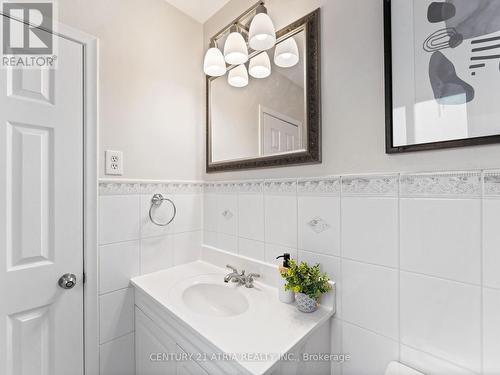 46 Storer Drive, Toronto (Humbermede), ON - Indoor Photo Showing Bathroom