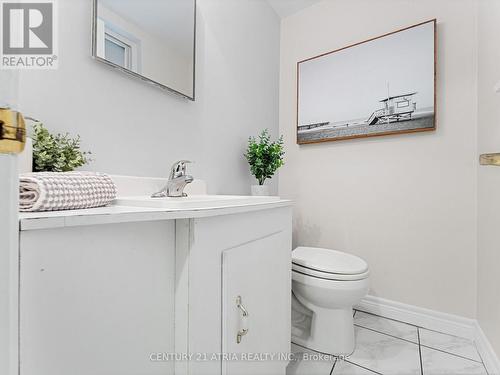 46 Storer Drive, Toronto (Humbermede), ON - Indoor Photo Showing Bathroom