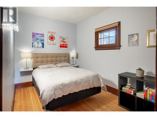 1894 Abbott Street, Kelowna, BC - Indoor Photo Showing Bedroom