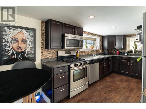 1894 Abbott Street, Kelowna, BC - Indoor Photo Showing Kitchen With Double Sink