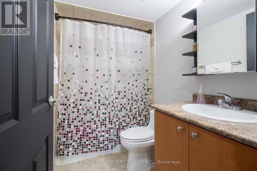 1602 - 21 Knightsbridge Road, Brampton (Queen Street Corridor), ON - Indoor Photo Showing Bathroom