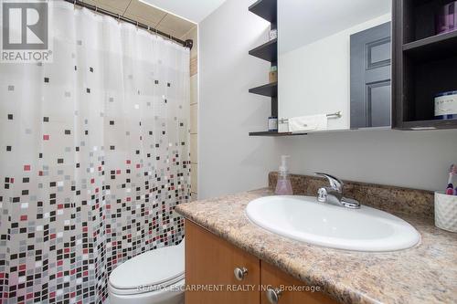 1602 - 21 Knightsbridge Road, Brampton (Queen Street Corridor), ON - Indoor Photo Showing Bathroom