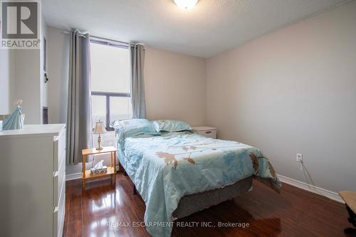 1602 - 21 Knightsbridge Road, Brampton (Queen Street Corridor), ON - Indoor Photo Showing Bedroom