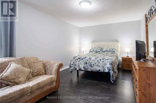 1602 - 21 Knightsbridge Road, Brampton (Queen Street Corridor), ON - Indoor Photo Showing Bedroom