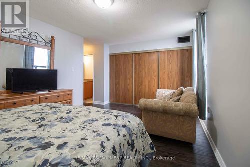 1602 - 21 Knightsbridge Road, Brampton (Queen Street Corridor), ON - Indoor Photo Showing Bedroom